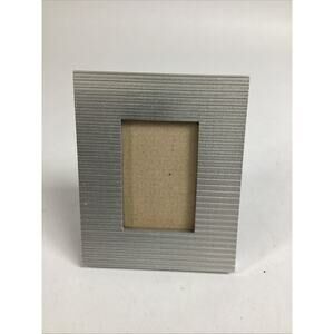 Silver Stripe Picture Frame -5.5x4.5”